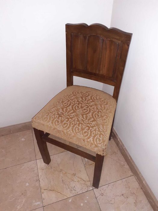 Cadeira antiga - Ótimo Estado