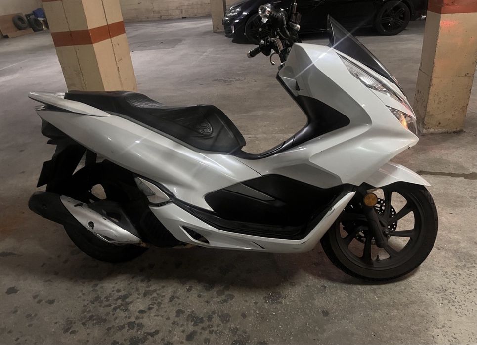Oportunidade: Honda PCX Por Apenas 2.000 € – Valor Negociável!