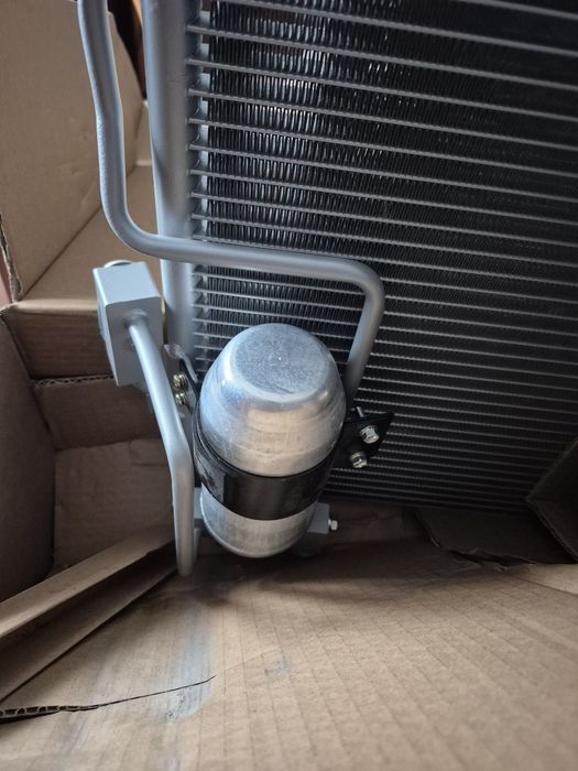 Skraplacz klimatyzacji plus osuszacz