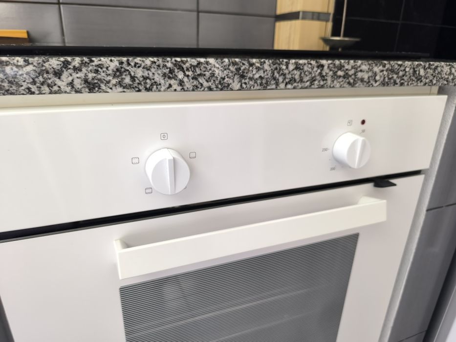 Forno IKEA LAGAN como novo