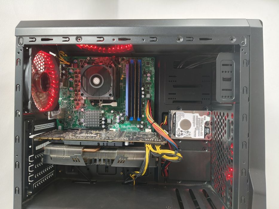 Komputer Gamingowy AMD FX-8150,GTX 580, 16 GB, SSD, Win 11