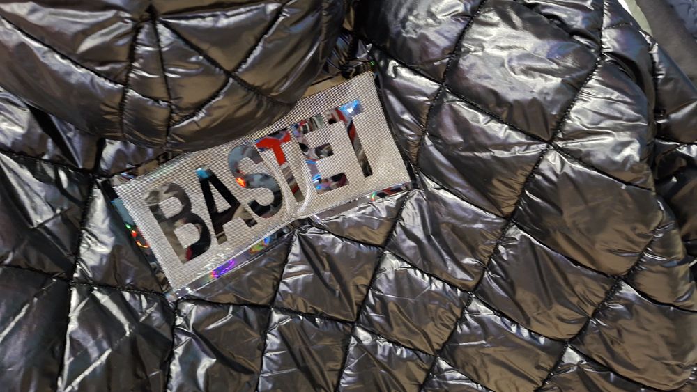 kurtka zimowa bastet 40,42 wymiary na zdjęciach