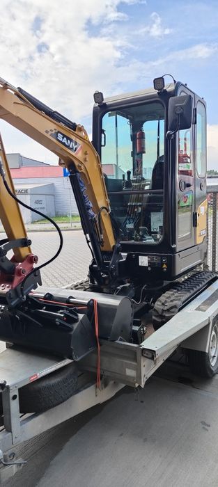 Koparka minikoparka 2t - wynajem Młot do kucia