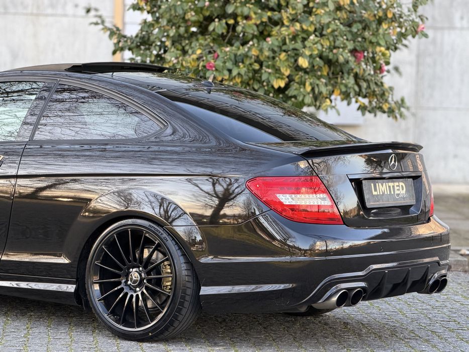 MERCEDES C220 AMG  EDITION 1 “ LOOK C63 “
