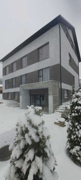 Кімната-студія подобово з власною кухнею