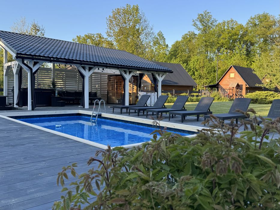 Domek pod Karpaczem balia z jacuzzi i  sauna , basen