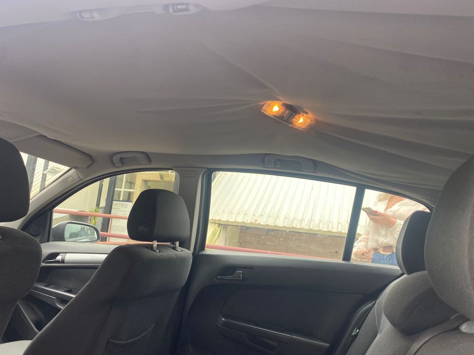 Opel Astra  uma mão de livrete