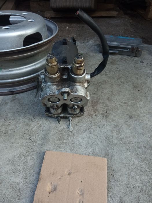 Блок АБС Mercedes Vario 0265201078 512 612 614 812 814 насос помпа ABS