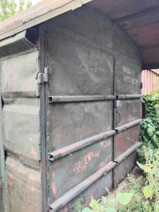 Продам гараж з вагона. Торг. Знижка при перевезенні або переміщенні.