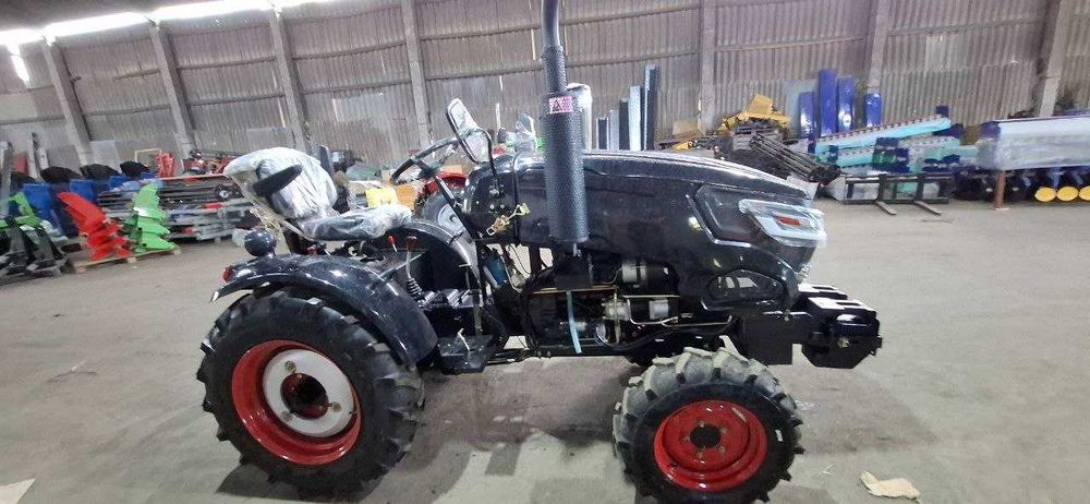 Мінітрактор XINGTAI T 244L СІНТАЙ з ведучим передком Повний привід 3 циліндри Блокування диференціалу ВОМ Телефонуйте! Офіційний дилер Доставка 0 грн