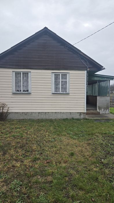 Продаж приватизованої  земельної ділянки з гостьовим будиночком