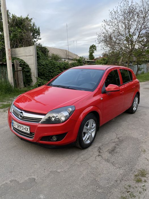 Опель Астра 1.6 газ 2012 рік