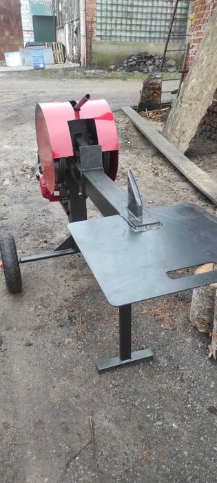 Рейковий дровокол — 20 тонн