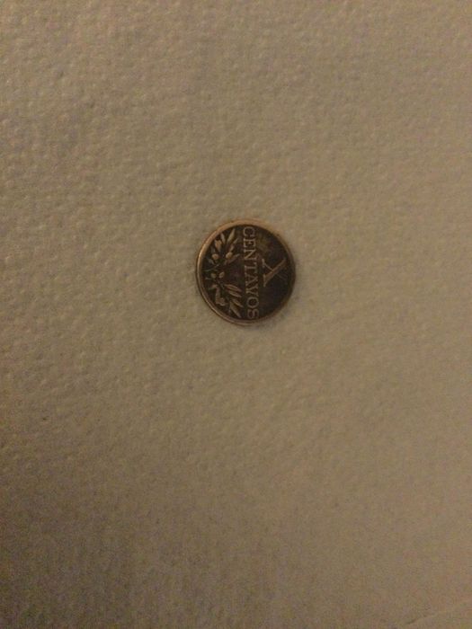 Moedas antigas em bom estado