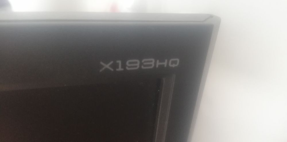 Комп'ютер для роботи (системний блок, монітор, клавіатура, мишка)