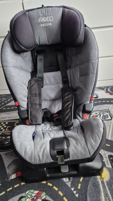 Fotelik samochodowy Axkid Kidzone przód tył  9-25 kg