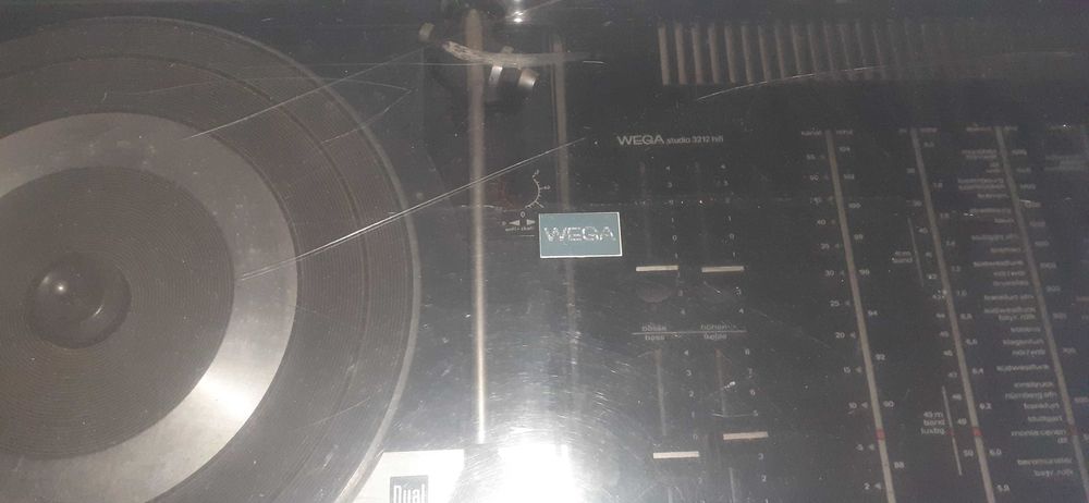 Gira discos com mesa Mistura Antigo