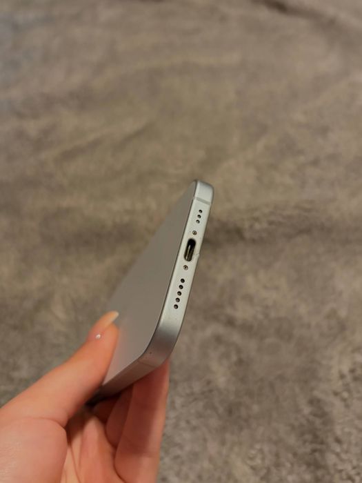 Iphone 15 128 76%