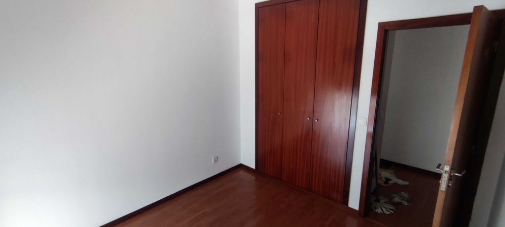 Arrenda-se Moradia T3 - Antas