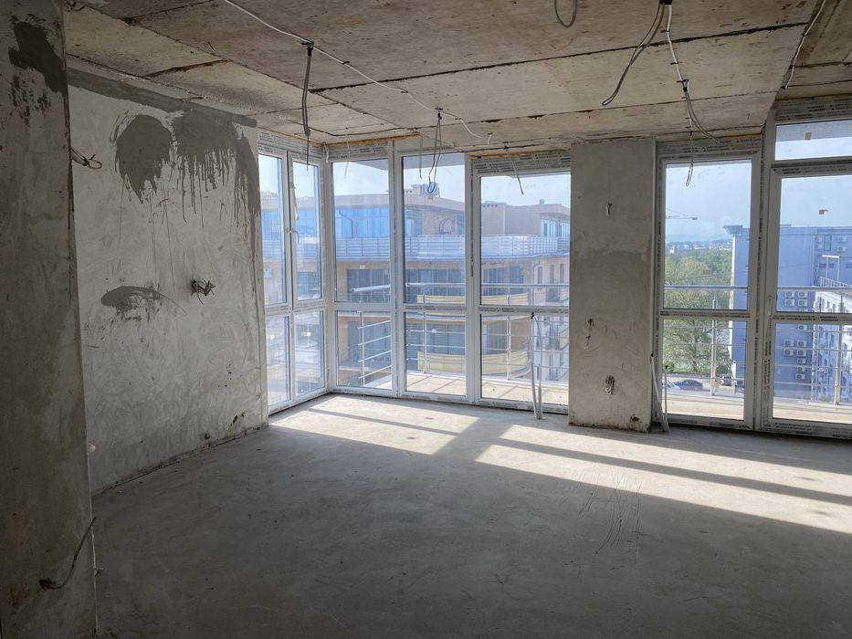 Трикімнатна в центі