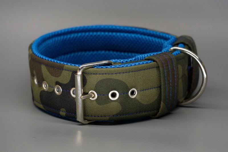 Obroża COMFORT szerokość 5cm. Obroża dla psa, kolor camo z niebieskim.