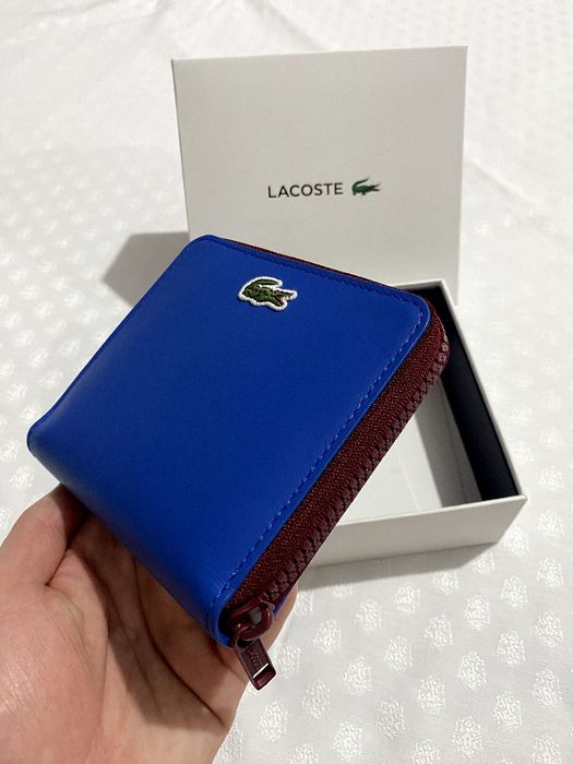 Теннис лимит. Кошелек LACOSTE Holiday Crocodile Badge Zip Wallet - marina