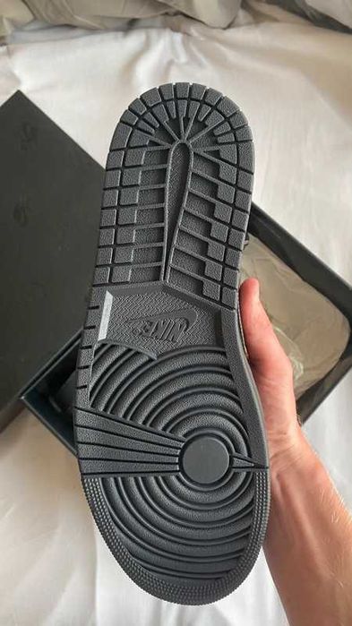 Butymęskie_Jordan_1_Retro_Low_OG_SP_Travis_Scott_Black_Phantom