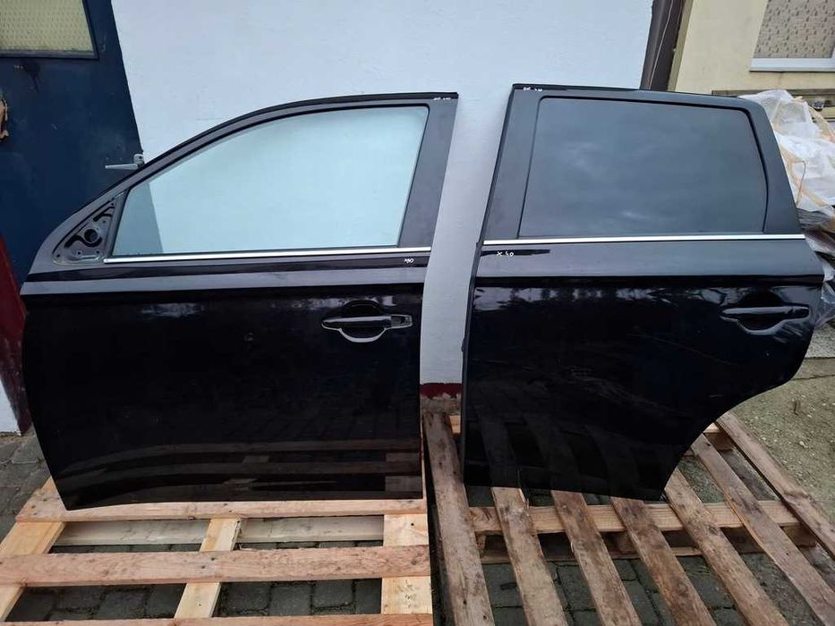 Двері mitsubishi outlander III мітсубіші аутлендер 3