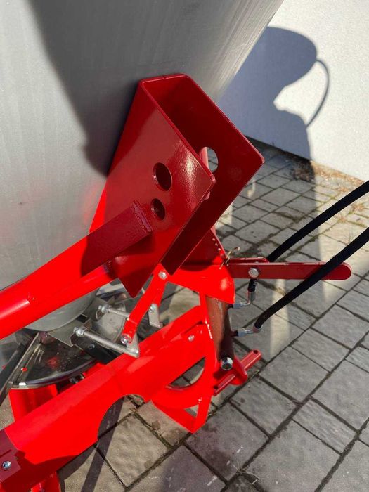 РУМ Розкидач мінеральних добрив 500кг JAR-MET