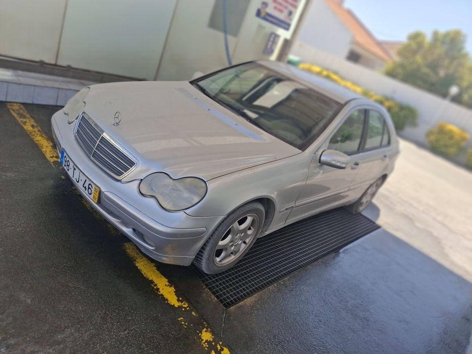 Mercedes bens 200