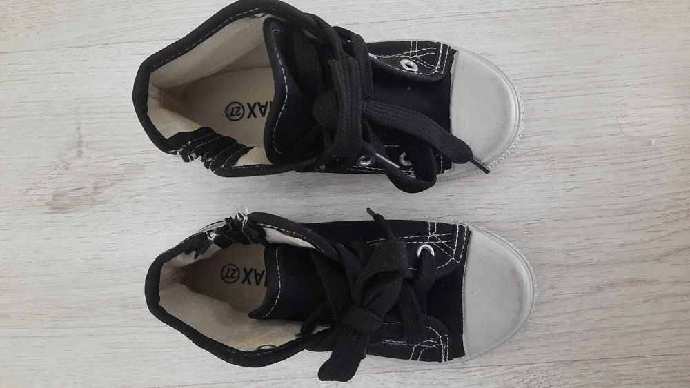 Trampki Nowe z suwakiem rozmiar 27