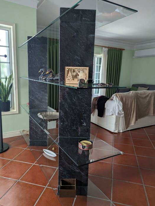 Estante em vidro por módulos