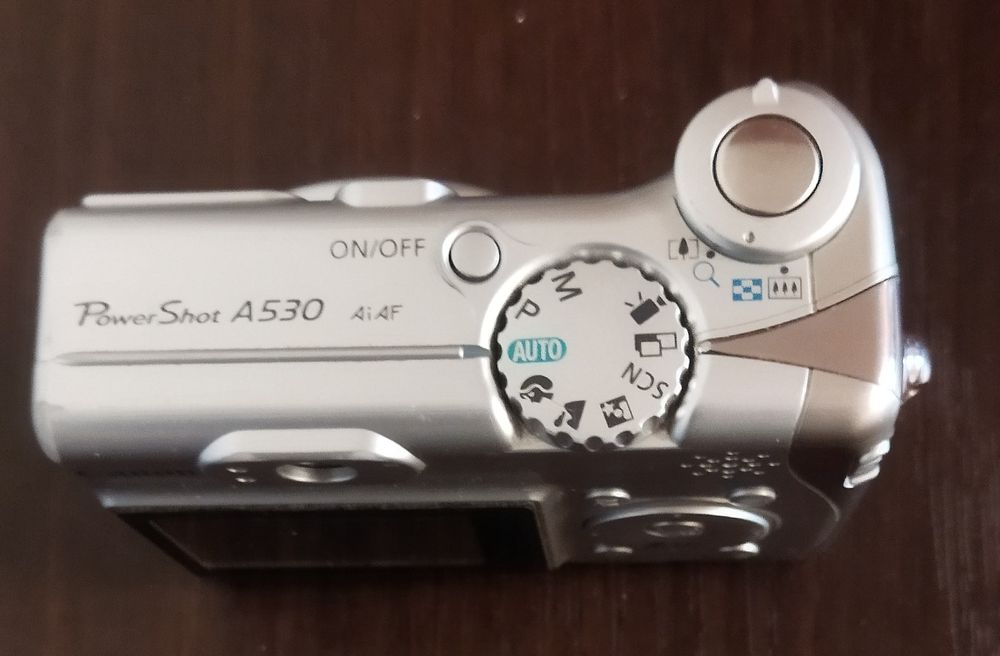 Продам цифрову камеру Canon в робочому та відмінному стані