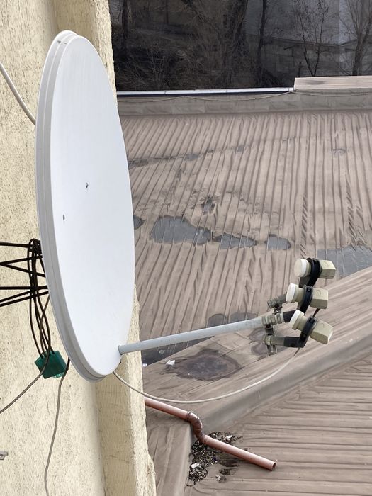 Спутниковое ТВ, тарілка, тюнер.