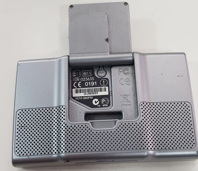 Навигатор Garmin Nuvi 660 FM