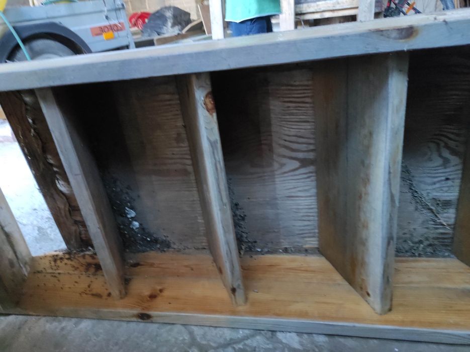 Schody drewniane na strych itp do renowacji