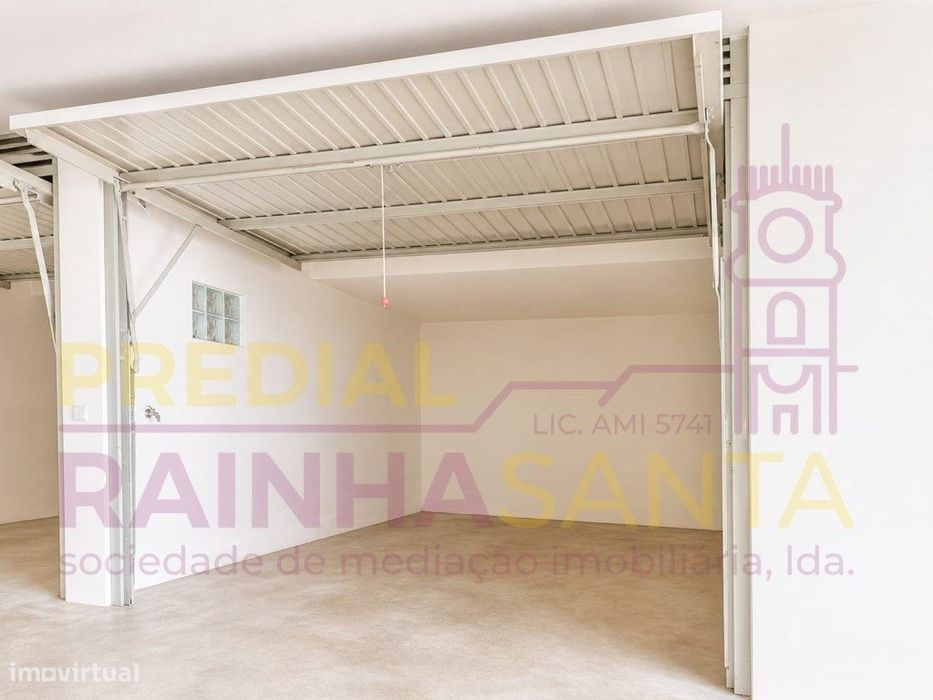 Apartamento T2 com Garagem em Box - S. Martinho do Bispo, Coimbra