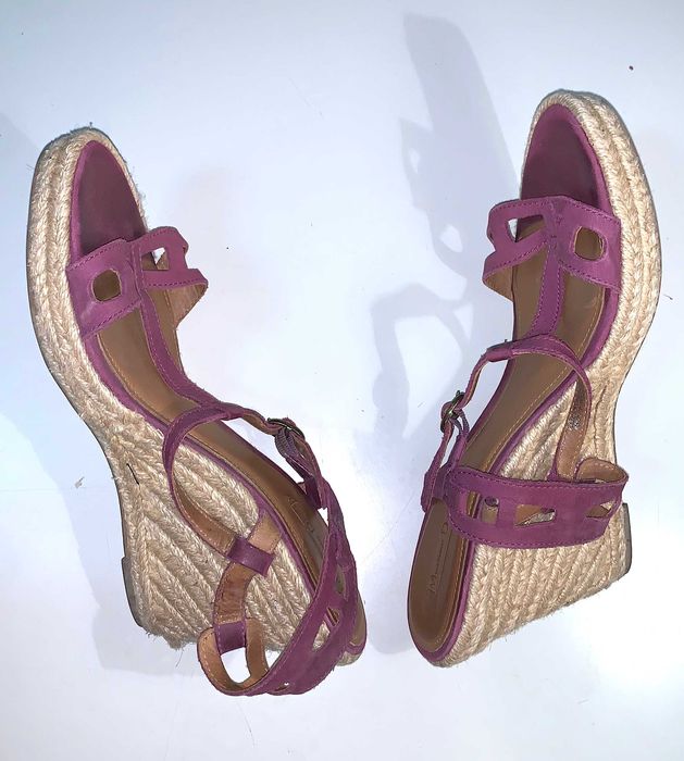 Sandálias Massimo Dutti c/salto 40