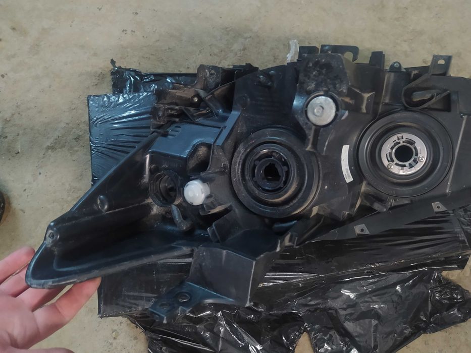 Фара права Mazda CX-5 12-16 USA