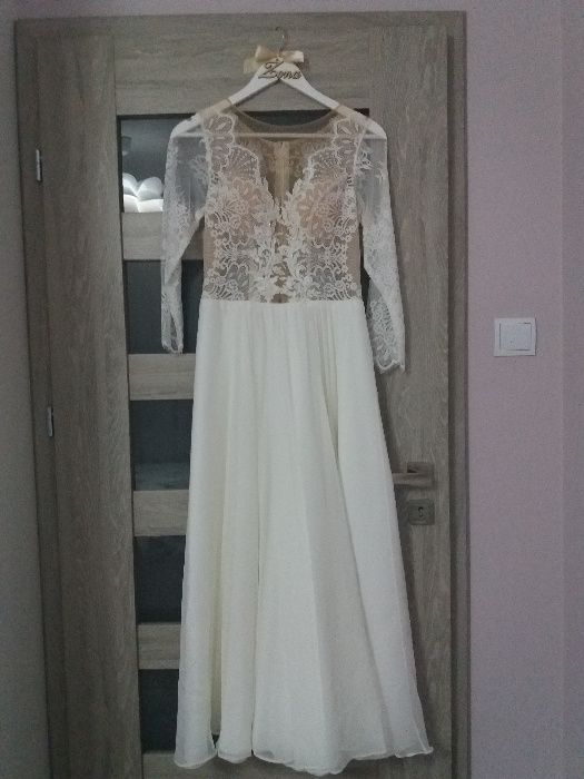 Romantyczna suknia ślubna z welonem