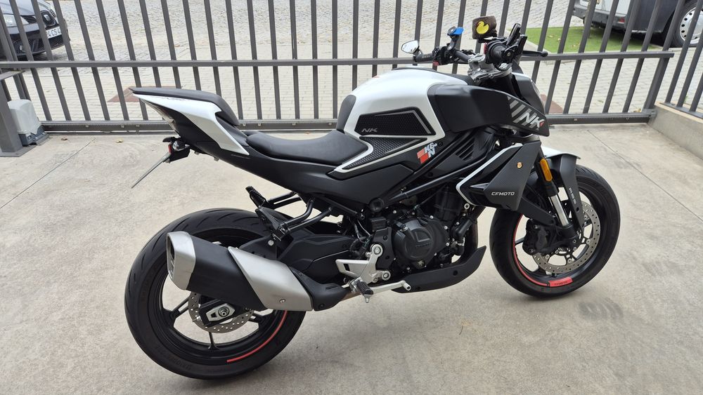 CFMOTO 450NK (Abril 2024)
