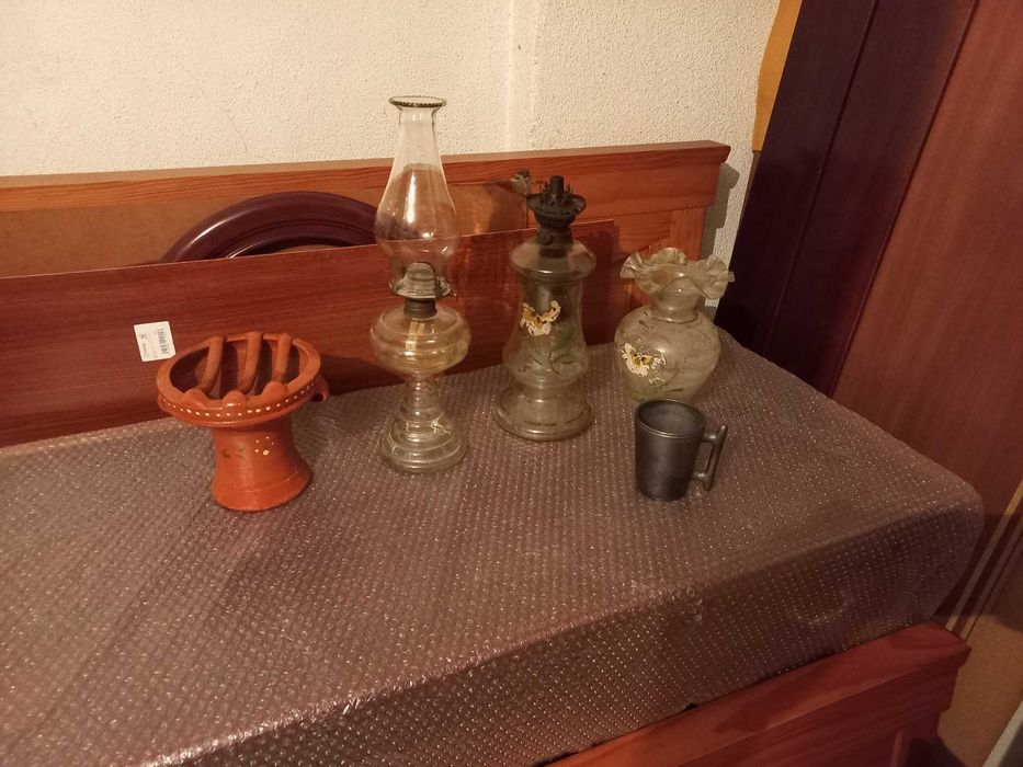 Candeeiros antigos a petróleo