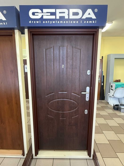 Drzwi wejściowe stalowe Panelowe GERDA WX10 wzór Barcelona, 90 PRAWE