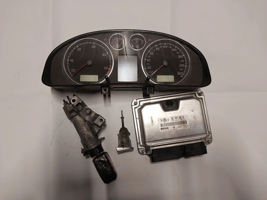 Zestaw startowy Volkswagen Passat B5 FL Lift 2.5 TDI 3B1907401B dwa kluczyki wkładka stacyjka sterownik 0281010447
