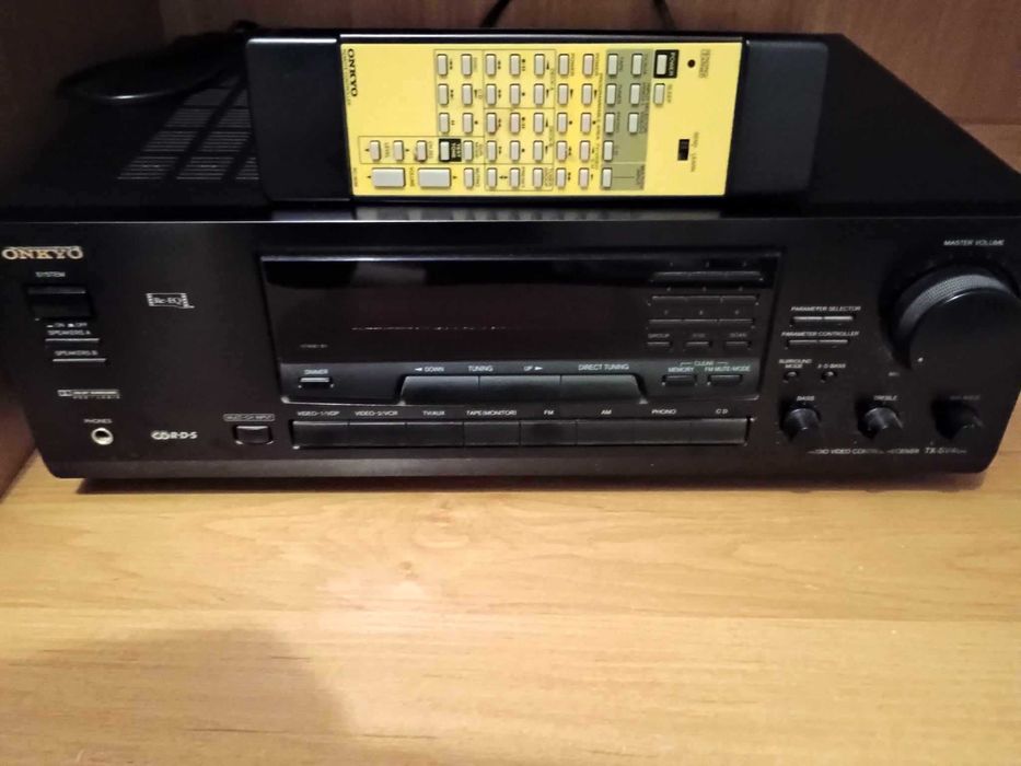 Amplituner ONKYO TXSV454  z pilotem