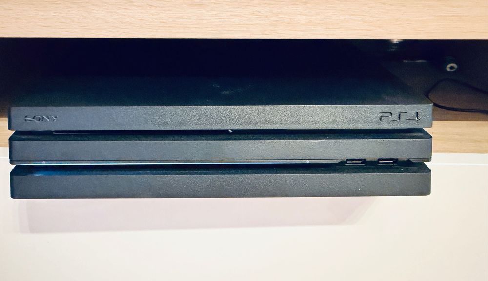 PS4 Pro 1TB + PlayStation VR V2 (Box) | 2 Pady | Stacja Sony | Move