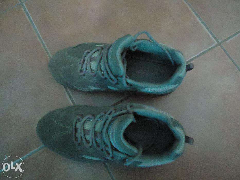 Ténis em pele/camurça 38 Hi-Tec usados 1vez!Como novos!