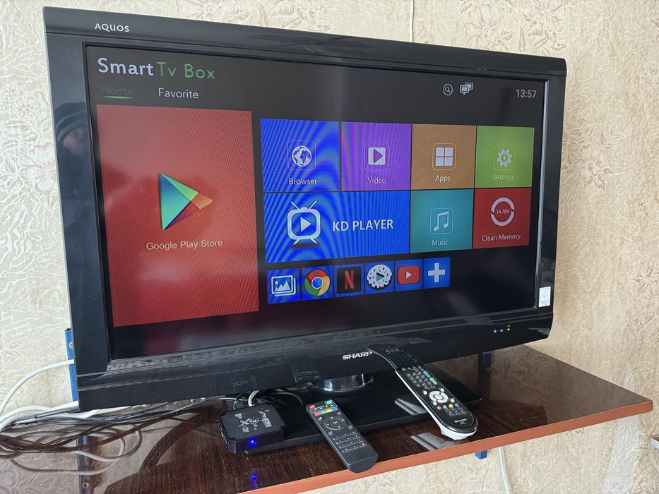 Продам телевізор Sharp LC-32A47E-BK