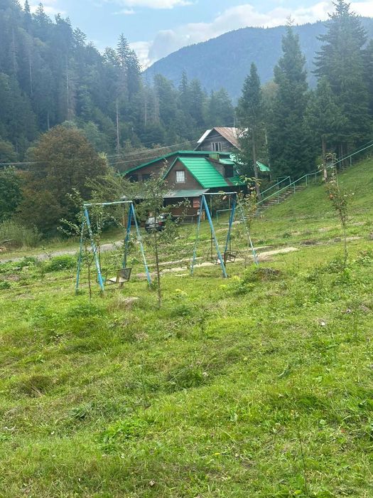 Продається турбаза Ялинка в с. Руська Мокра