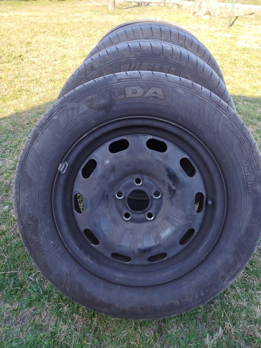 Sprzedam opony letnie razem z felgami
